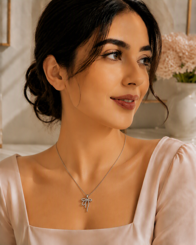گردنبند پاپیون مروارید — طراحی ظریف اروپایی
