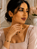 دستبند شبدر چهارپر — انتخاب از ۲ رنگ (طلایی، نقرهای،)