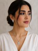 ست گردنبند و گوشواره زنانه طرح گل و برگ آنیرا